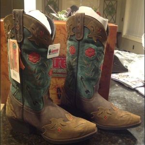 Women's boots